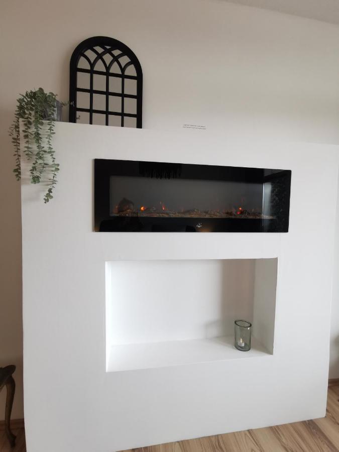 Up Wulkje21 Neu Renovierte Wohnung Mit Pkw Stellplatz เอมเดน ภายนอก รูปภาพ