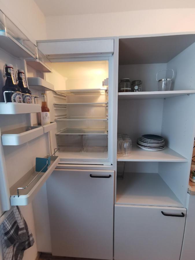 Up Wulkje21 Neu Renovierte Wohnung Mit Pkw Stellplatz เอมเดน ภายนอก รูปภาพ